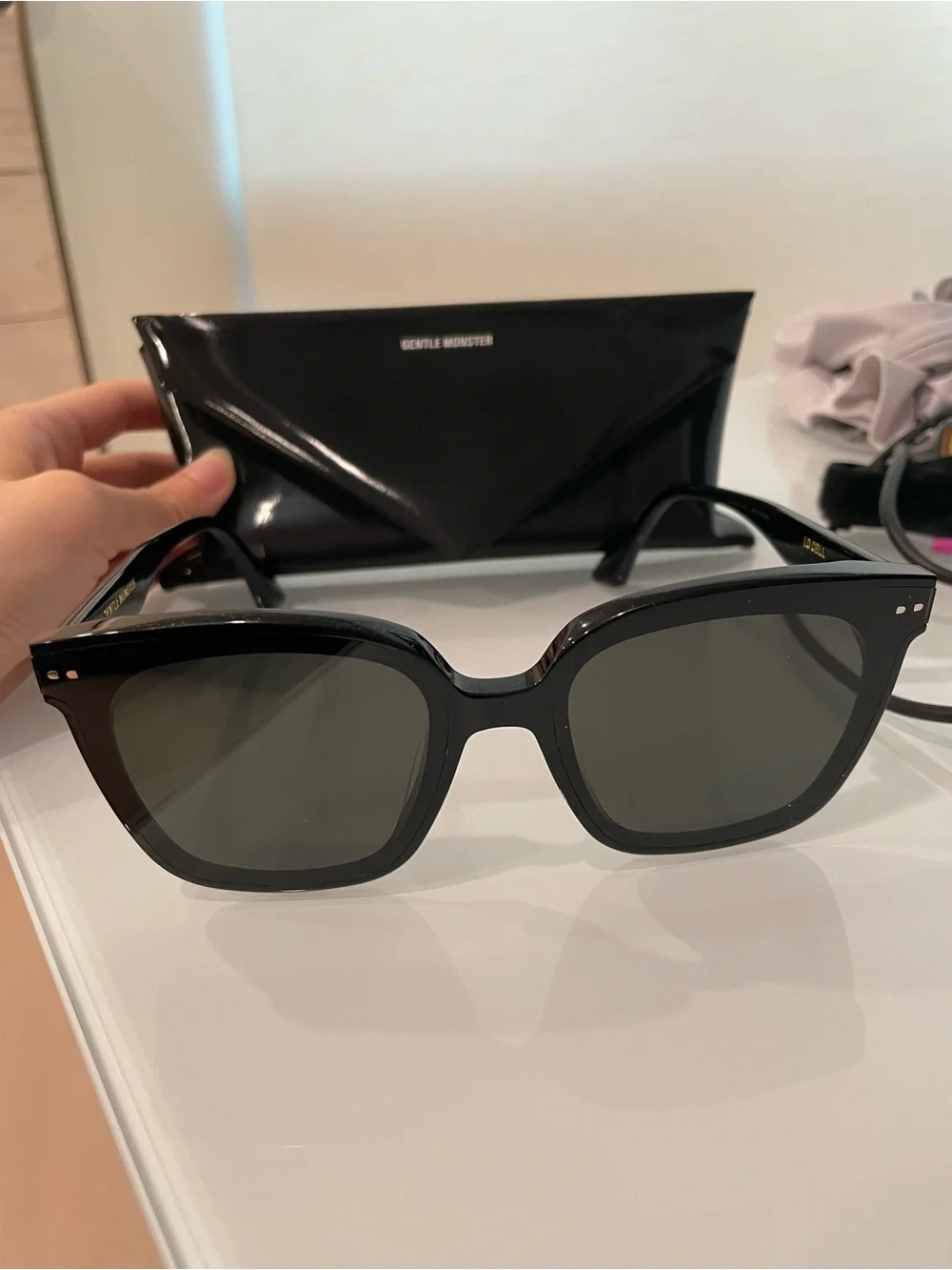 Gentle Monster Sunglasses, Black, Lo Cell 01